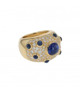 Diamonds, sapphires and gold ring