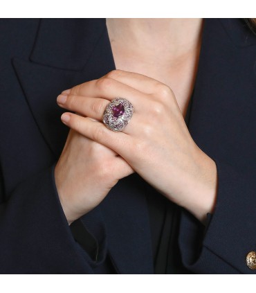 Diamonds, amethyst and gold ring