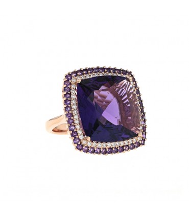 Diamonds, amethysts and gold ring