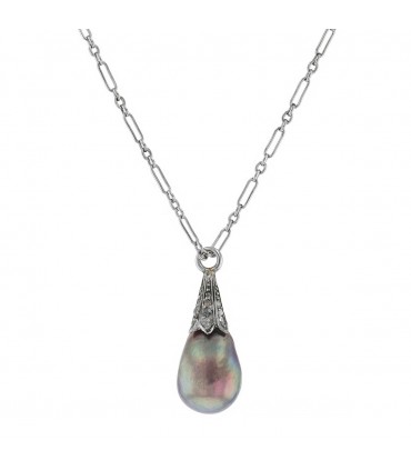 Diamonds and natural pearl necklace