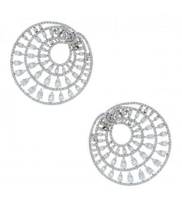 Diamonds and 18k gold earrings