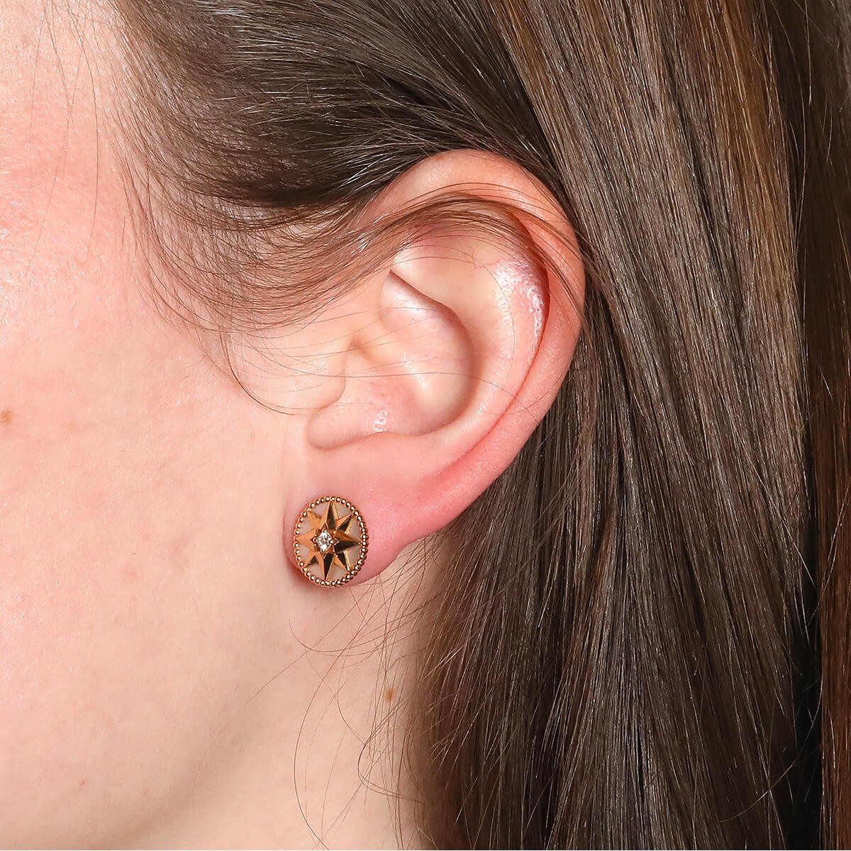 Medium Rose Des Vents Earring Yellow Gold, Diamond and Mother-of