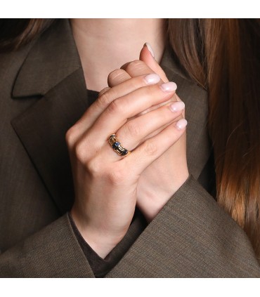 Sapphires and gold ring