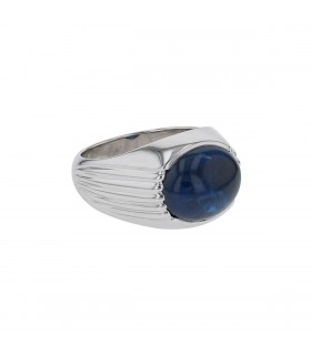 Mouawad sapphire and gold ring