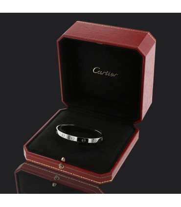 Cartier Love gold bracelet Size 17