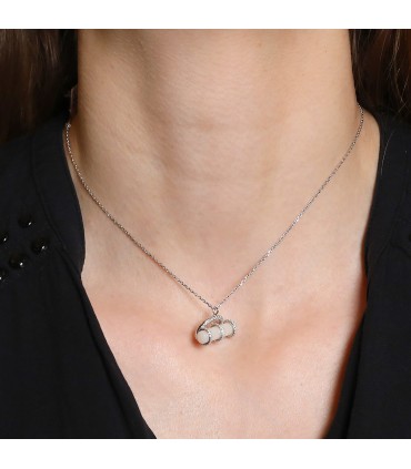 Victoria Casal diamonds, mother-of-pearl and gold necklace