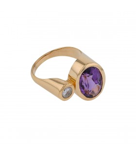 Amethyst, diamond and gold ring