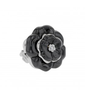 Chanel Camélia diamond, ceramic and 18k gold ring
