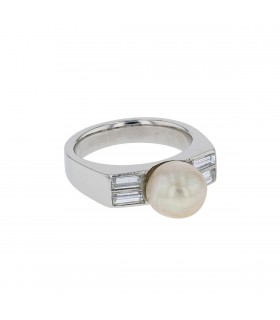 Natural pearl, diamonds and platinum ring