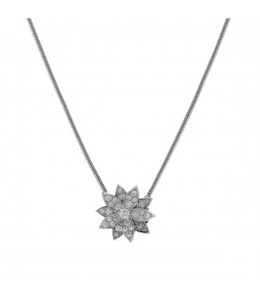 Van Cleef & Arpels Lotus diamonds and gold necklace