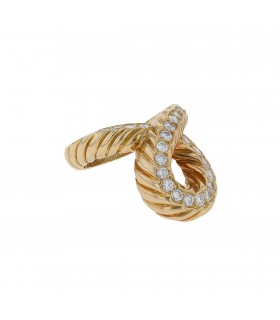 Van Cleef & Arpels diamonds and gold ring