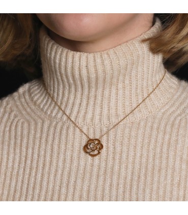 Collier Chanel Fil de Camélia