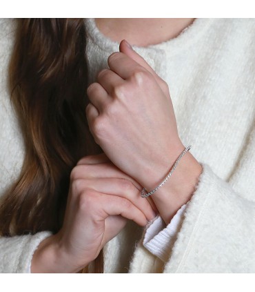 Diamonds and gold bracelet