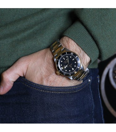 Rolex Submariner Date gold watch Circa 1990