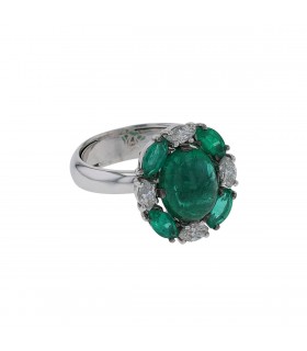 Emeralds, diamonds and gold ring