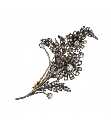 Diamonds and 18k gold brooch