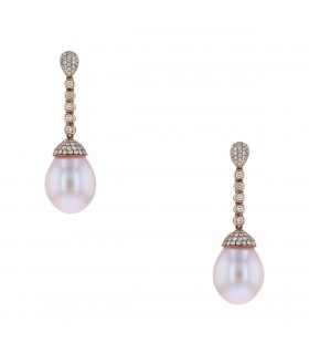 Cultured pearls, diamonds and gold earrings