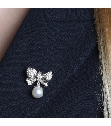 Polina Firenze diamonds, cultured pearl and gold brooch