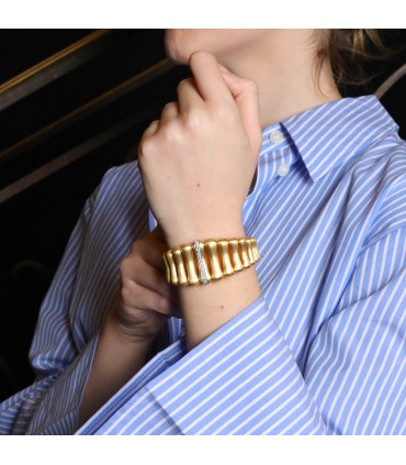 Diamonds and gold Chimento Bamboo bracelet. Signed.