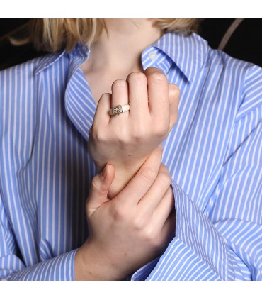 Van Cleef & Arpels white coral, diamonds and gold ring