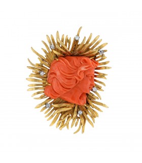 Coral, diamonds and 18k gold brooch