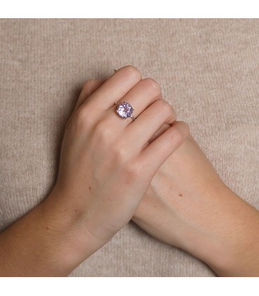 Mauboussin Arc-en-ciel D’amour amethyst and gold ring