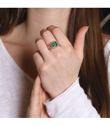 Bague or, diamants et émeraude