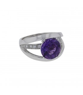 Mellerio Dits Meller amethyst, diamonds and gold ring