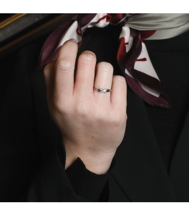 Chaumet Jeux de Liens diamonds and gold ring