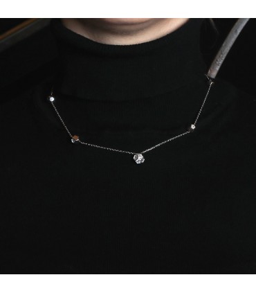 Collier or, diamants