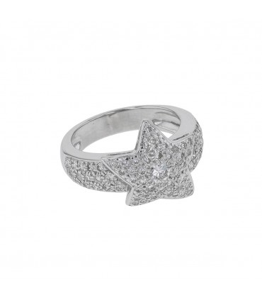Diamonds and gold ring