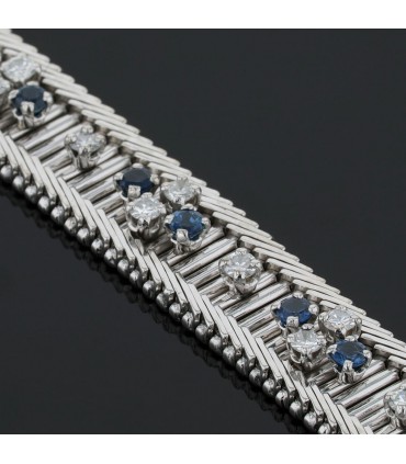 Bracelet or, saphirs, diamants