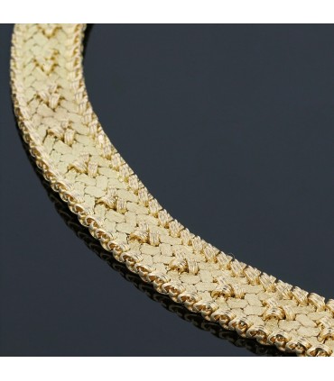 Collier or