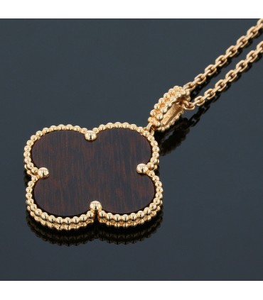 Van Cleef & Arpels wood and gold necklace