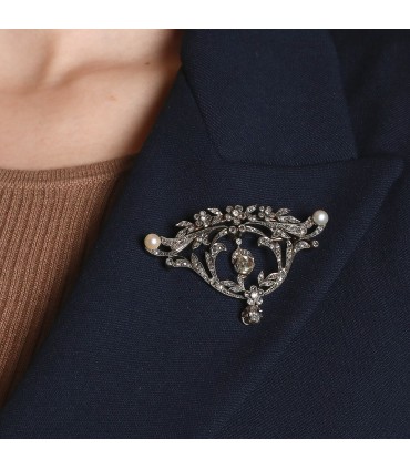 Silver, gold, diamonds and pearls brooch pendant