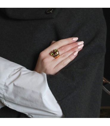 Gold, amethyst and peridots ring