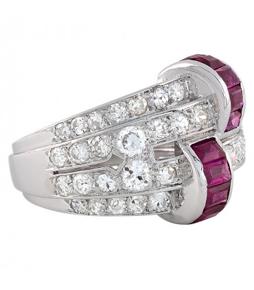 Bague platine, rubis et diamants