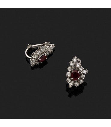 Boucles d’oreilles or, rubis et diamants