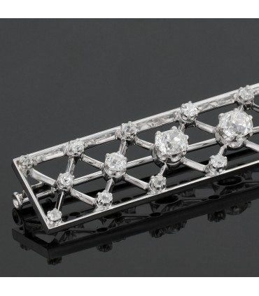 Gold and diamonds brooch