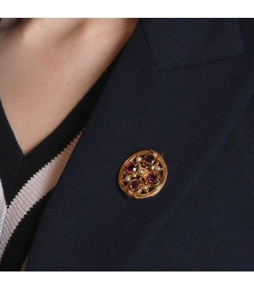 Broche or, grenats, perles