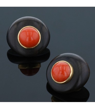Boucles d’oreilles, bois, or, corail