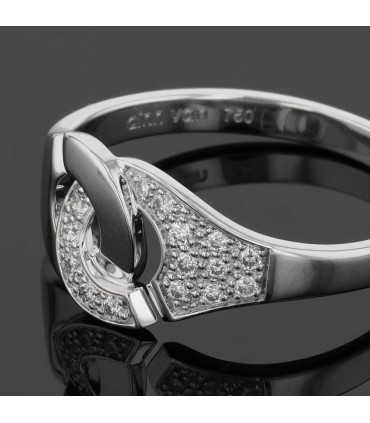 Dinh Van Menottes R8 diamonds and gold ring