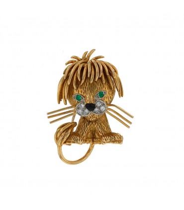 Van Cleef & Arpels Lion Ebouriffé gold, platinum, diamonds, emeralds and enamel brooch