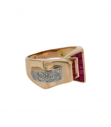 Gold, rubies and diamonds ring