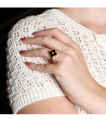 Van Cleef & Arpels Vintage Alhambra onyx, diamond and gold ring