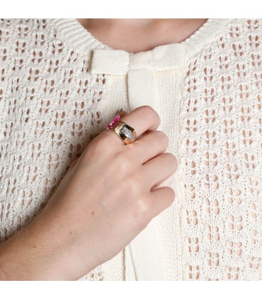 Gold, rubies and diamonds ring