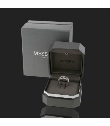 Messika Move Joaillerie diamonds and gold ring