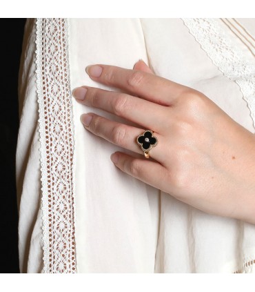 Van Cleef & Arpels Vintage Alhambra onyx, diamond and gold ring