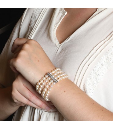 Bracelet or, perles de culture, diamants