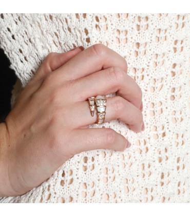 Bulgari Serpenti Viper mother-of-pearl, diamonds and gold ring